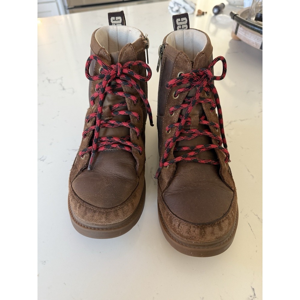 UGG Robley 1112458T Weather Lace Up Unisex Boots, Brown, Size 4 Boy/Girl Youth